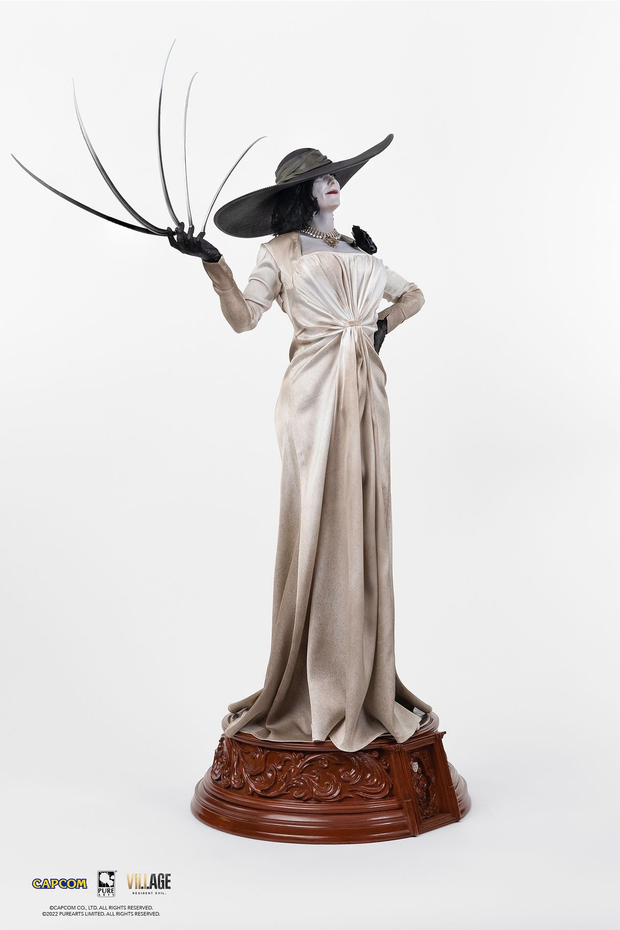 PureArts Resident Evil 8 Lady Dimitrescu 1/4 Scale Limited Statue Painted Model