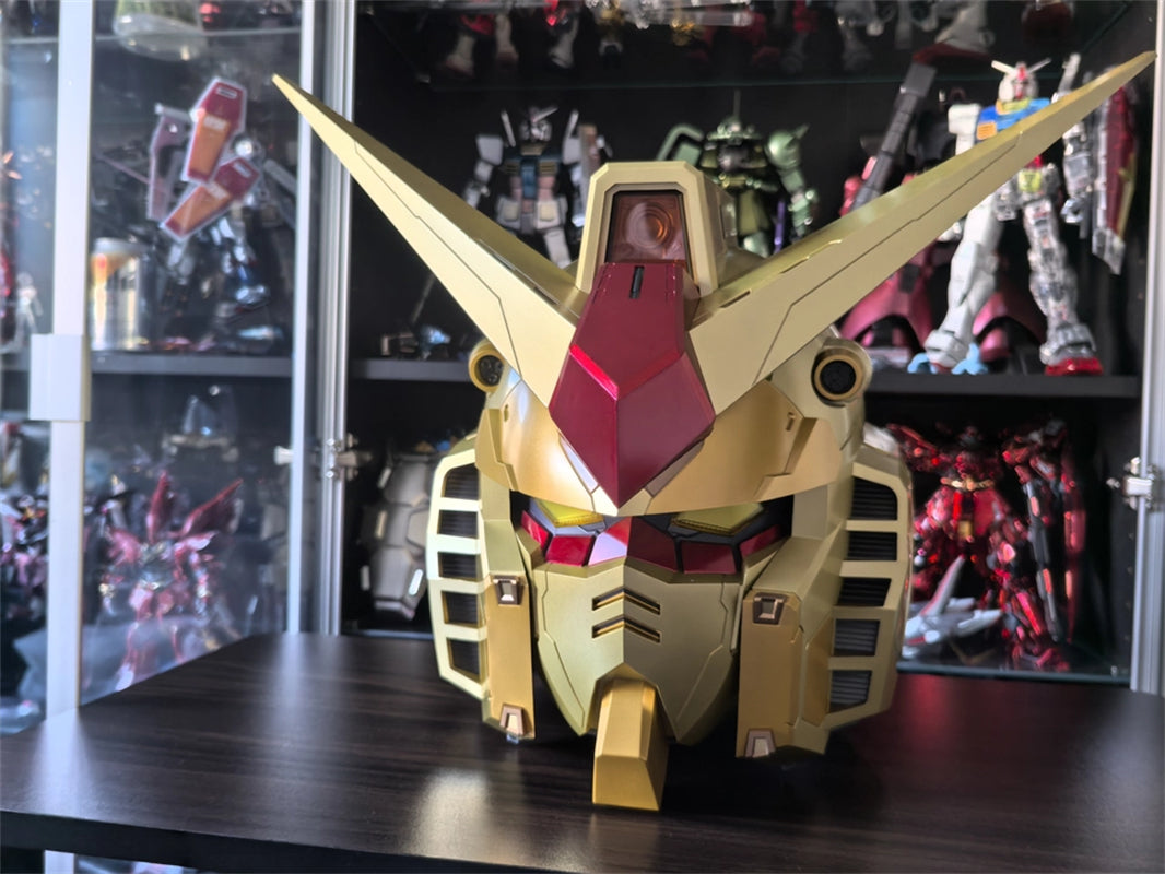 BN HEAD Collection RX-78-2 Gundam Gold Color Version Helmet With LED Light New