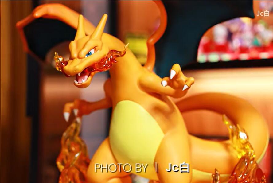 UNiQUE ART Charizard With LED Big Scale Limited Statue Genuine Model New Stock