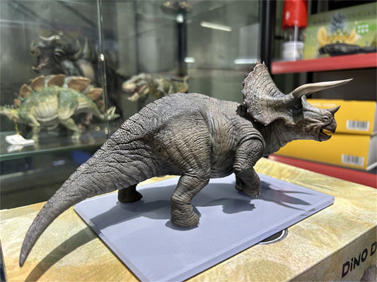 DINO DREAM Triceratops 1/30th Jurassic World Dinosaur Limited Statue Model GK