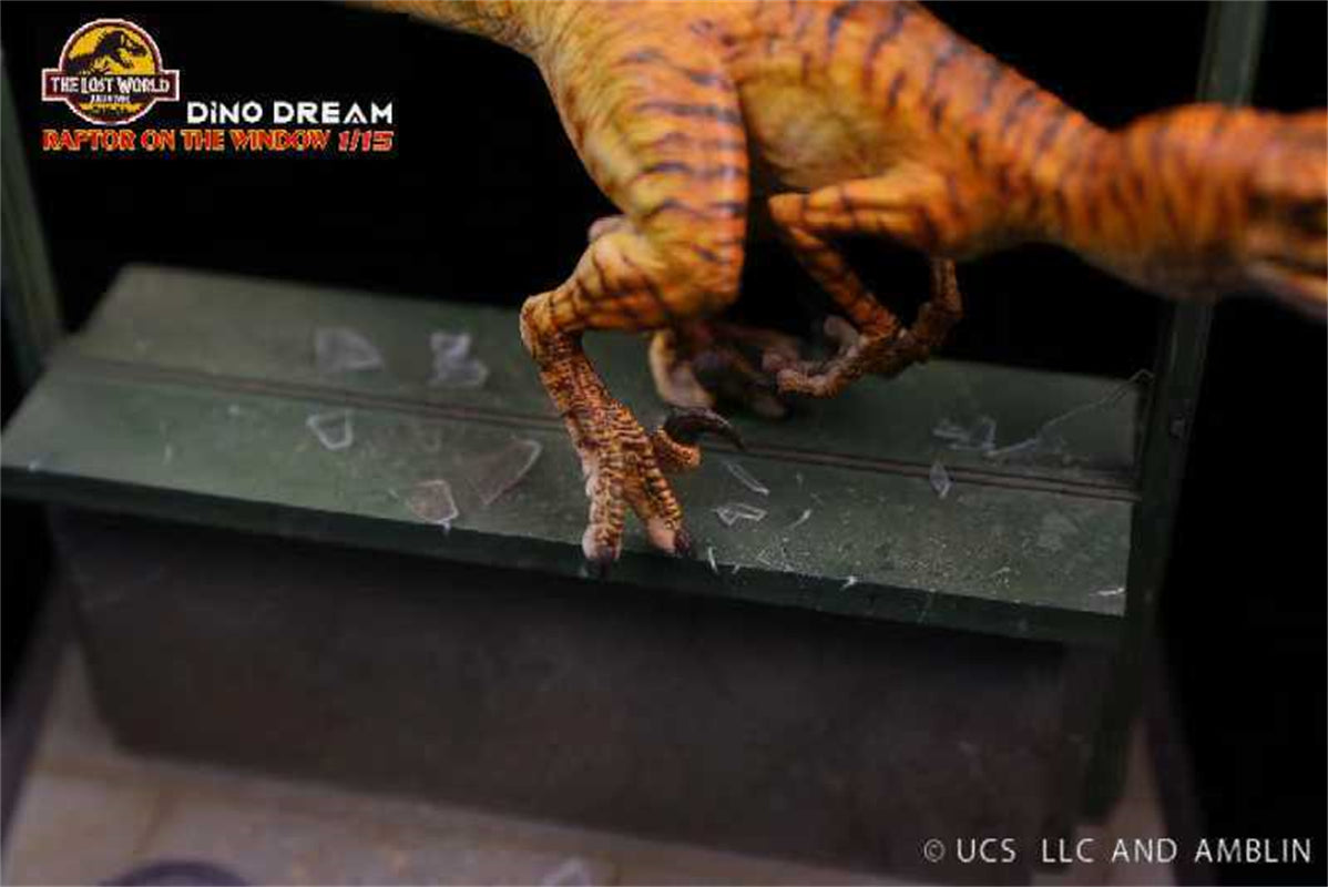 DINO DREAM Raptor On The Window 1/15th Jurassic World Dinosaur Statue Model GK