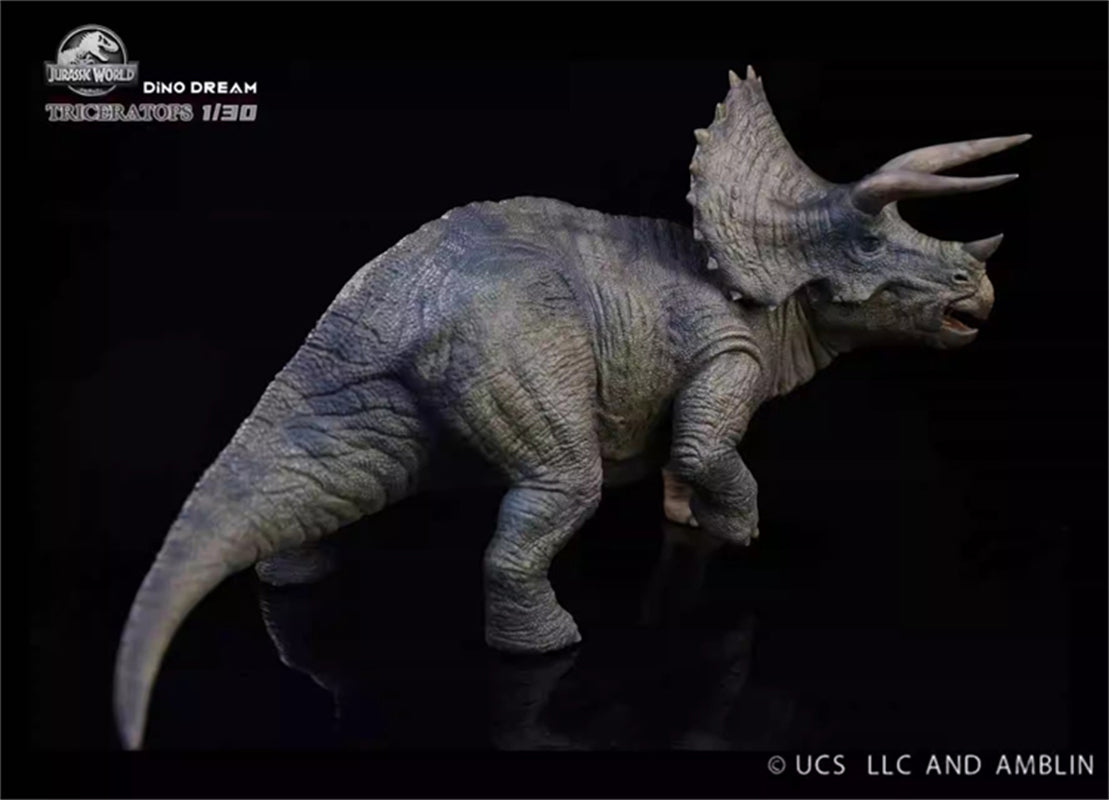 DINO DREAM Triceratops 1/30th Jurassic World Dinosaur Limited Statue Model GK