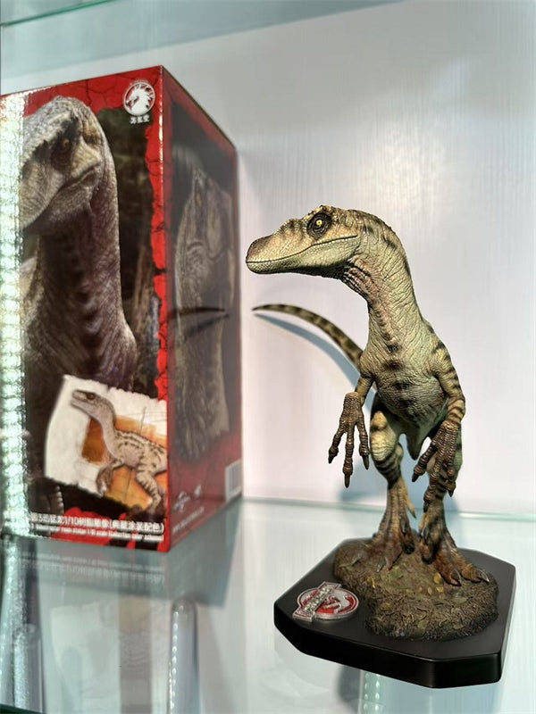 W-Dragon Velociraptor White Queen 1/10th Jurassic World Dinosaur Statue Model GK