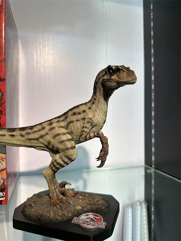 W-Dragon Velociraptor White Queen 1/10th Jurassic World Dinosaur Statue Model GK