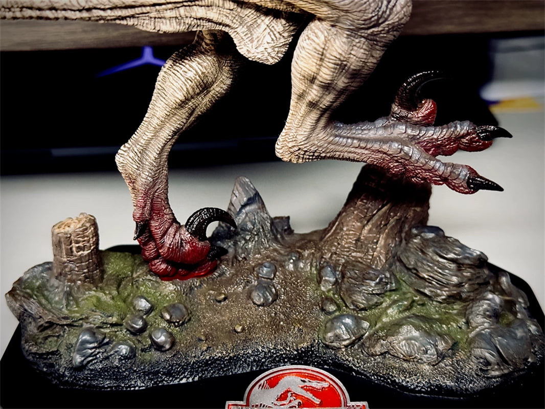 W-Dragon Velociraptor Blood Knight 1/10 Jurassic World Dinosaur Statue Model GK